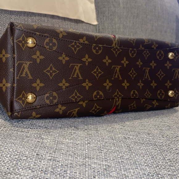 REAL LOUIS VUITTON PURSE - Picture 12 of 15
